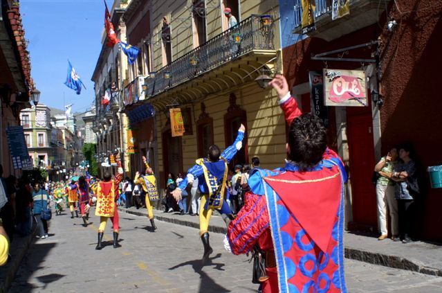 Gruppo di Sbandieratori per Eventi di Piazza e Rievocazioni Storiche by I Giullari del 2000
